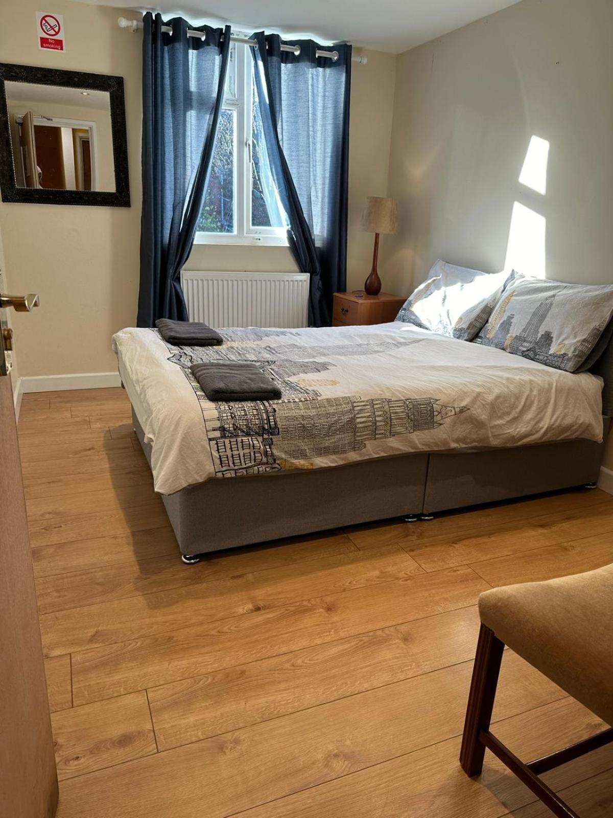 דירות Luton Town House Near Airport מראה חיצוני תמונה