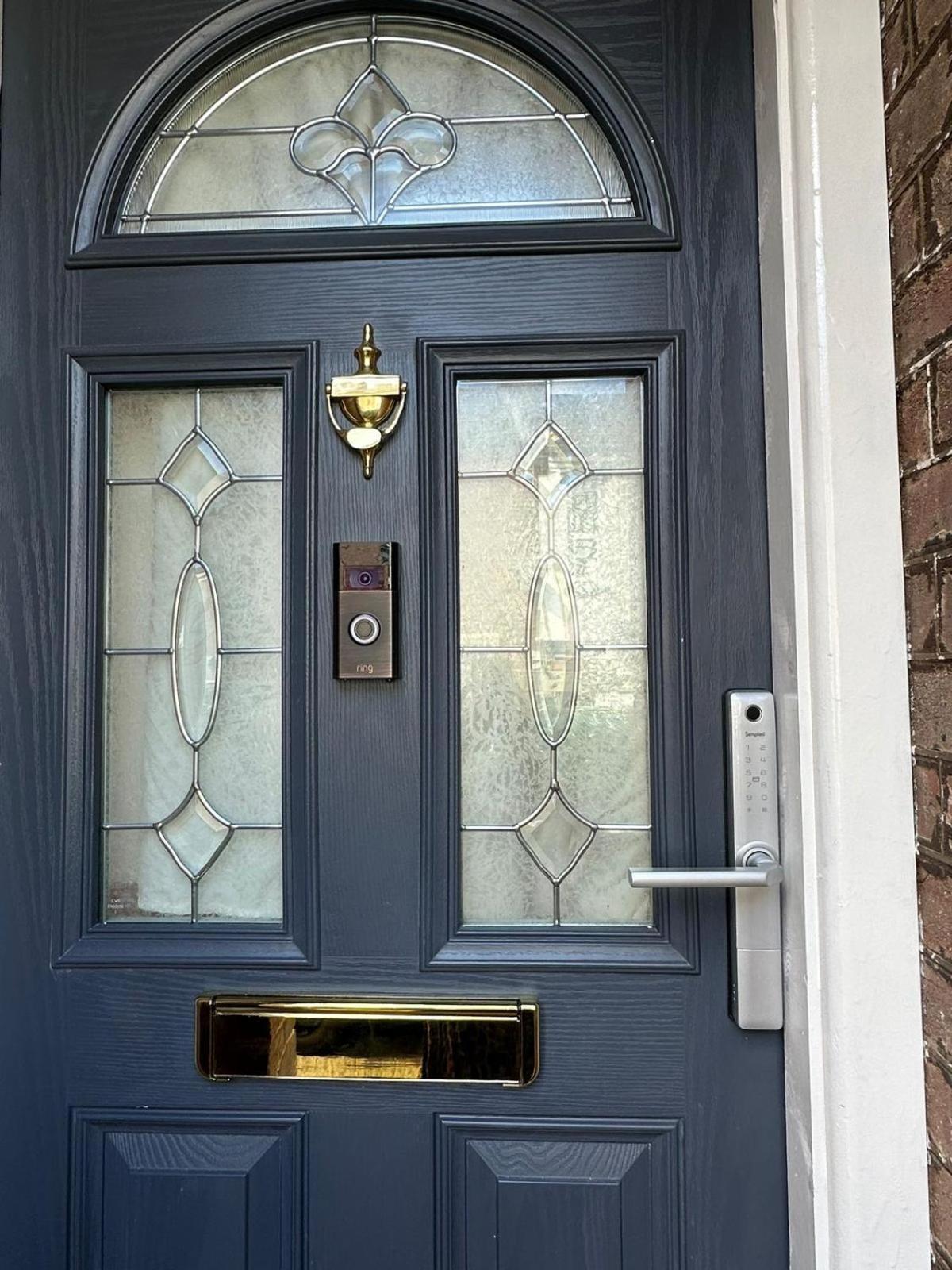 דירות Luton Town House Near Airport מראה חיצוני תמונה