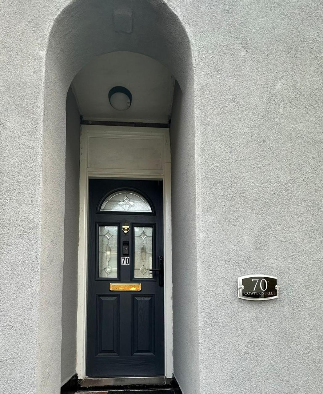 דירות Luton Town House Near Airport מראה חיצוני תמונה